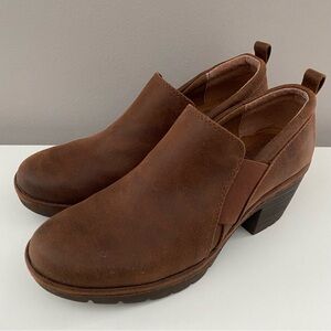 Eurosoft by Sofft Temira Leather Pull Tab Slip On Ankle Bootie Loafer Shoes sz 9